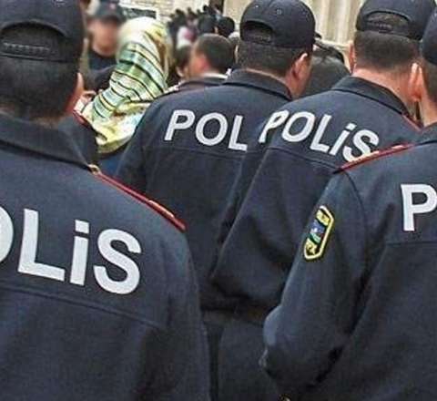 Polis Bakıda məşhur MTK-nın əməkdaşlarını saxladı - VİDEO