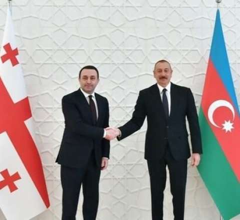 Prezident Gürcüstanın Baş nazirinə zəng etdi 