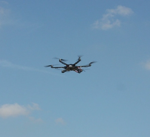İsveçin hərbi bazası yaxınlığında dronlar müşahidə edilib 