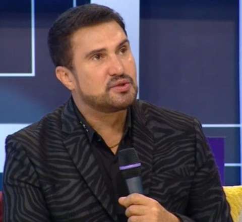 Nadir Qafarzadə müğənniləri təhqir etdi: "Virus..."  
