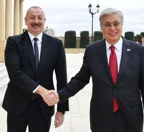 Tokayev Azərbaycana gəlir 