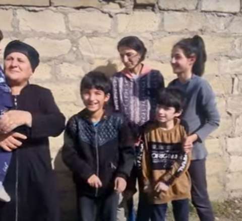 Abşeronda bir ailənin 5 uşağı təhsildən yayındırıldı: İmkan yoxdur... - VİDEO 