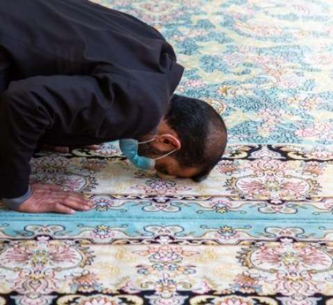 Molla arvadını öldürəndən sonra namaz qılıbmış... 