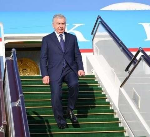 Özbəkistan Prezidenti də Azərbaycana gəldi 