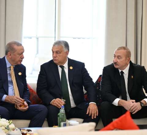 Liderlər çay süfrəsi arxasında…  - FOTO