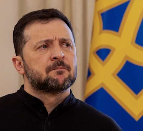 Zelenski: “Putin böyük müharibəyə başlayacaq” 