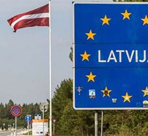 Latviyada ruslara buna görə xəbərdarlıq edildi - Yoxsa ölkəni tərk etməlidir