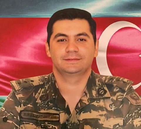 Şişqayada Səidin ruhu kimi dalğalanan bayraq... 