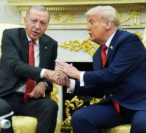 “Ərdoğana çox hörmət edirlər” - Tramp 