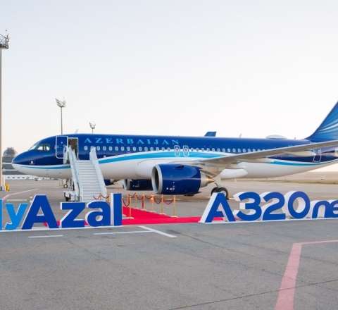 AZAL-ın ikinci yeni "Airbus A320neo" təyyarəsi Bakıya gətirildi -  FOTO