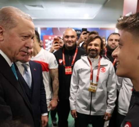 Ərdoğan futbolçuları təbrik etdi  - VİDEO