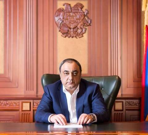 Ermənistanda iş adamının oğlu saxlanıldı 