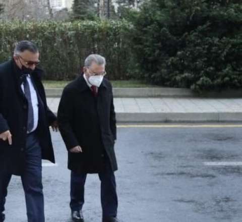 Mehdiyev 7 saat dindirildi - İstintaqa əsa ilə gedib 