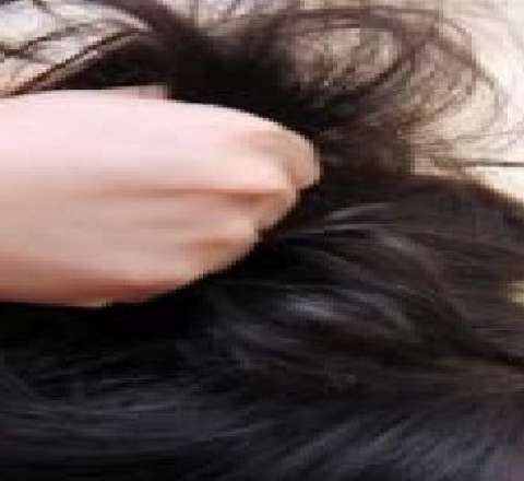 Arvadının saçını yolan nazirlik əməkdaşı həbs edildi 