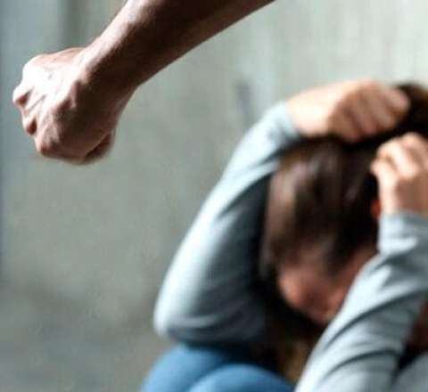 Bakıda kişi özündən yaşca böyük sevgilisini DÖYDÜ 