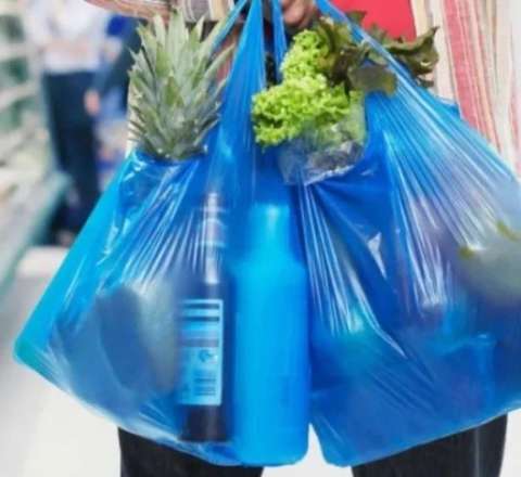 Başqa marketin torbası ilə mağazaya girib döyüldü – Bakıda ŞOK OLAY 