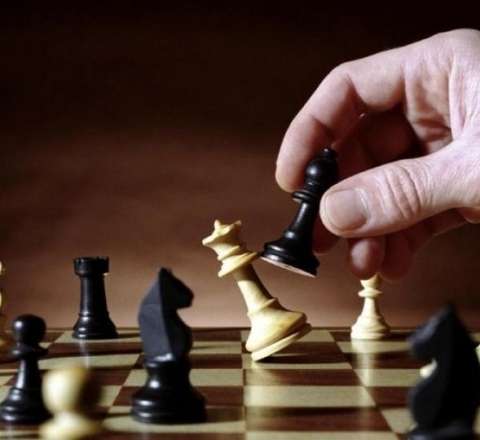 Gənc şahmatçı qəfil vəfat etdi 