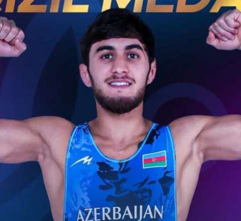 Azərbaycan güləşçisi dünya çempionu oldu 