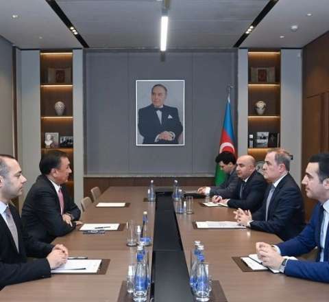 Ceyhun Bayramov Kubanıçbek Ömüralıyevi qəbul etdi - Foto