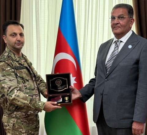 3 gün əvvəl işdən çıxarılan general Saleh Səmədova medal veribmiş  - FOTO