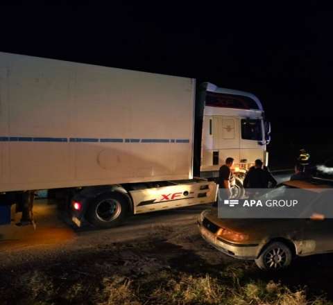 Yük maşını ilə minik avtomobili toqquşdu: ölən var 