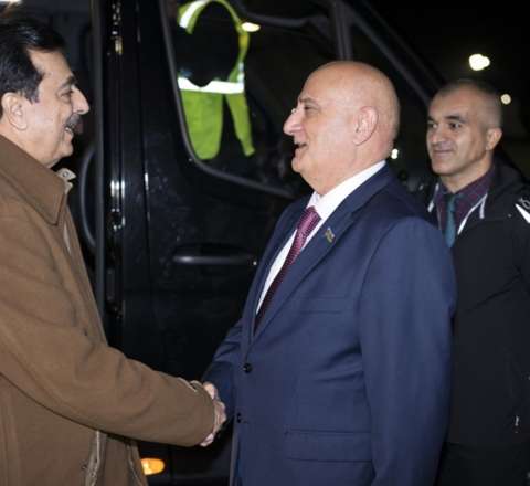 Pakistan Senatının sədri Bakıdadır - Foto