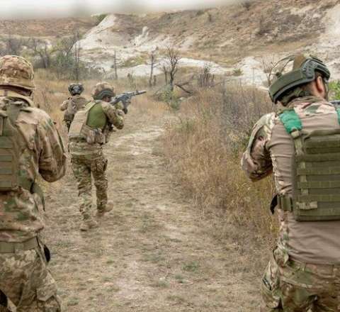 Ukrayna üç kəndi geri aldı, Rusiya şəhəri mühasirəyə alır 