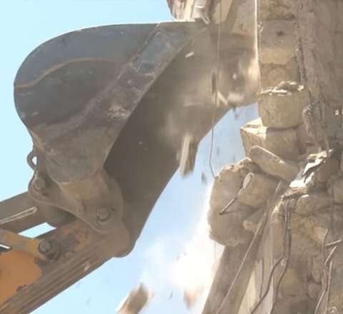 Tikinti şirkəti vətəndaşın evini yerlə bir edib - İDDİA 