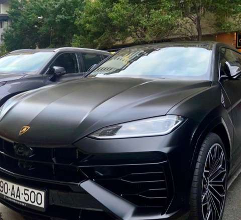 Ramiz Mehdiyevin nəvəsi Bakıda yarım milyonluq "Lamborghini" ilə... - VİDEO 