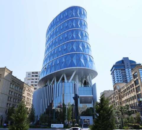 “Gömrükdə 11 minlik əməliyyat ediblər, borc isə mənə gəlib”  