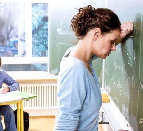 Müəllimlər üçün 8 saatlıq iş günü: Təklif həyata keçəcəkmi? 