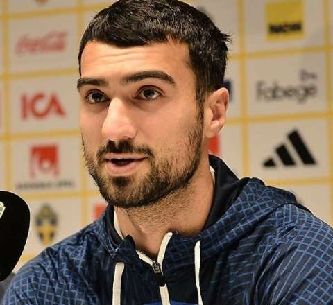 Mahir Emrelinin dayısı oğlu intihar etdi