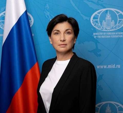 Putin İradə Zeynalovaya səfir rütbəsi verdi 