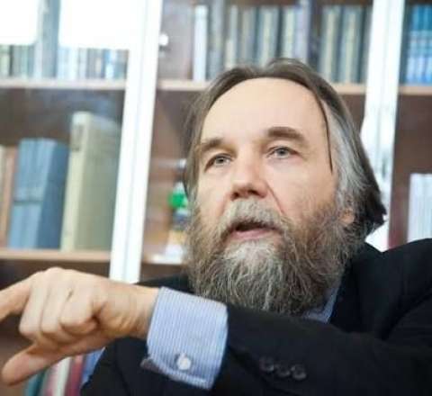 Rusiyada qalmaq istəyən miqrantlara Duginin tələbi... 