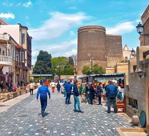 Turistlərin 80 faizi Bakıya gəlir - Rayonlar paytaxtla rəqabətdə uduzur 