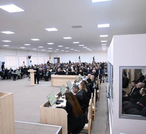 Ermənilərin məhkəməsində prokurorların çıxışı başladı 