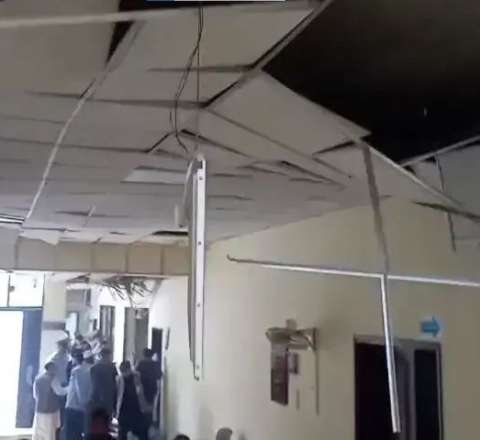 Pakistanda Ali Məhkəmə binası partlayıb 