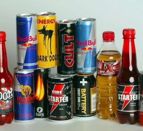 Enerji içkilərinin uşaqlar üçün qorxulu zərərləri - Ekspert açıqladı 