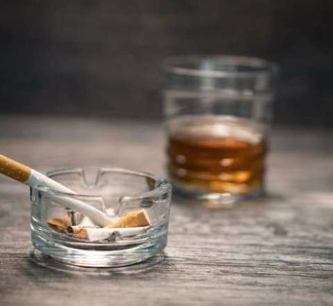 Siqaret və alkoqollu içkilər gələn il bahalaşacaq 