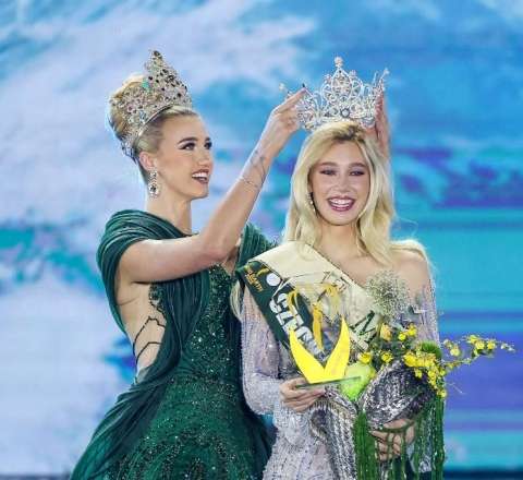 Çexiyalı tələbə Yer kürəsi gözəli seçildi 