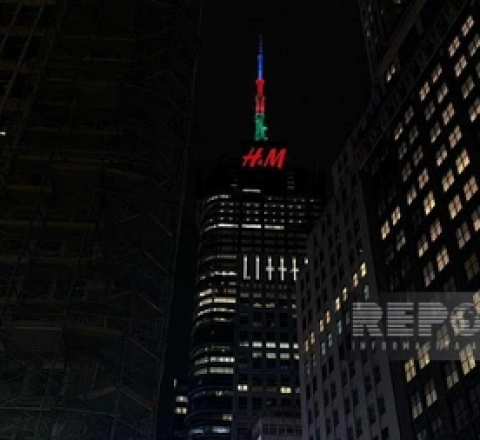 Nyu-York göydələnləri Azərbaycan bayrağı ilə işıqlandırıldı - FOTO