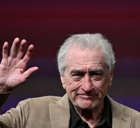 Robert De Niro Trampa görə ABŞ-ni tərk edir? 