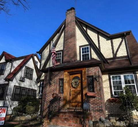 Trampın uşaqlığını keçirdiyi ev ABŞ-də satışa çıxarıldı 