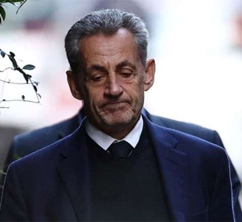 Sarkozi buraxıldı – Məhbəs həyatına dözmədi 