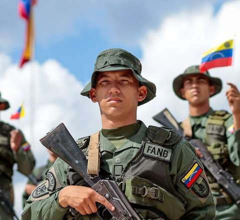 Venesuela ABŞ-yə qarşı müharibəyə hazırlaşır – “Küçələrdə anarxiya yaradılacaq” 