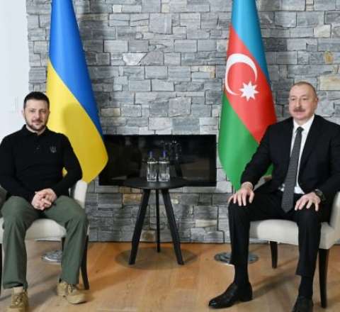 İlham Əliyevlə Zelenski telefonla danışdı 