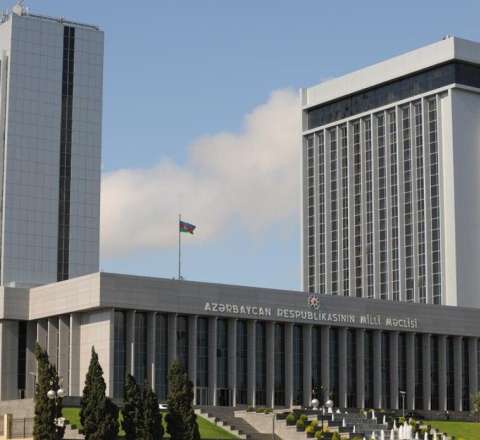Milli Məclisdə 3 gün büdcə müzakirə ediləcək 