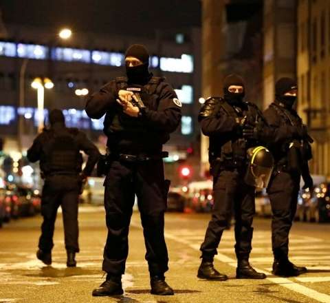 Almaniyada ölkə boyu cihadçı ovu – 50-dən çox basqın, 100-lərlə həbs 