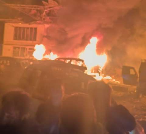 Kəşmir polisində güclü partlayış: 7 ölü, 27 yaralı – VİDEO 