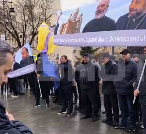 Moskvada Paşinyanın əleyhinə etiraz askiyası keçirildi - VİDEO 